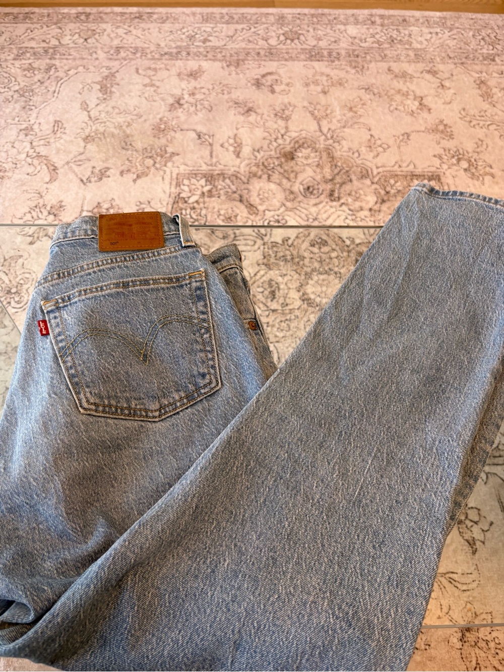 Levi’s 501 Original High-Rise Straight Jeans Light Wash Button Fly - Picture 10 of 10
